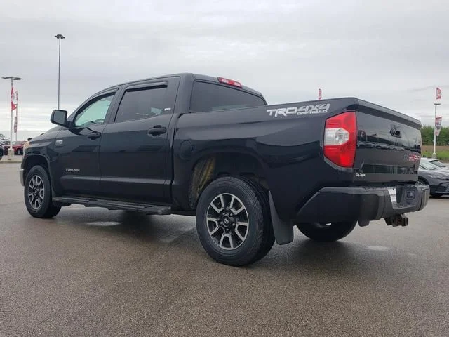 Used 2016 Black Toyota SR5 image 8
