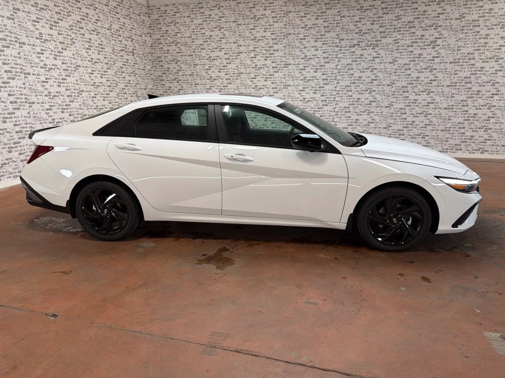 New 2026 Serenity White Hyundai SEL Sport image 8