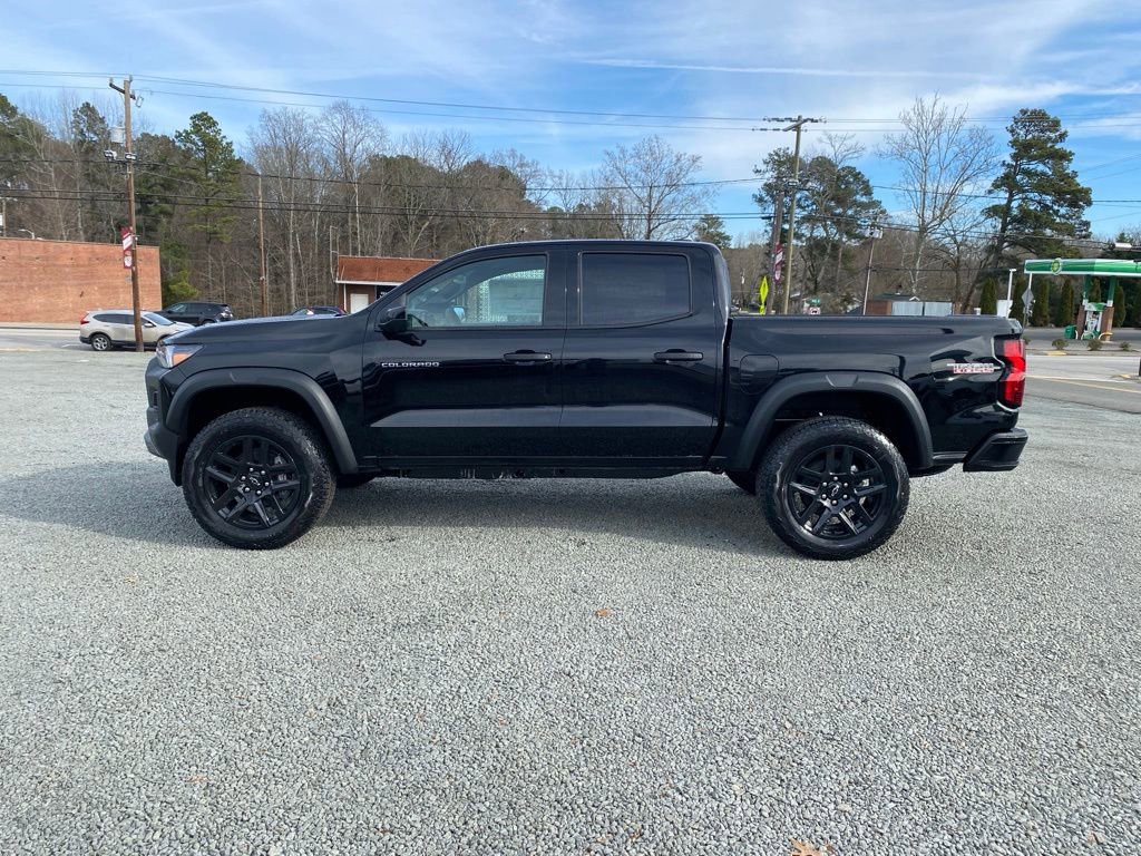 2025 Chevrolet Colorado Trail Boss - Photo 6