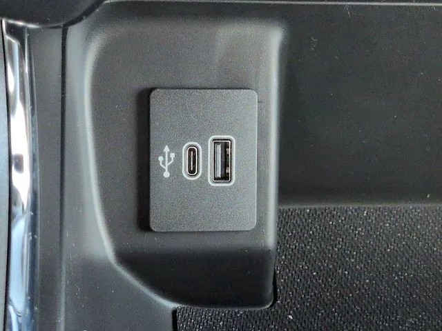 New 2026 Marsh Gray Ford XLT image 23