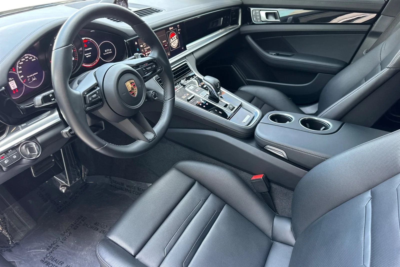 Used 2023 Chalk Porsche 4S image 4