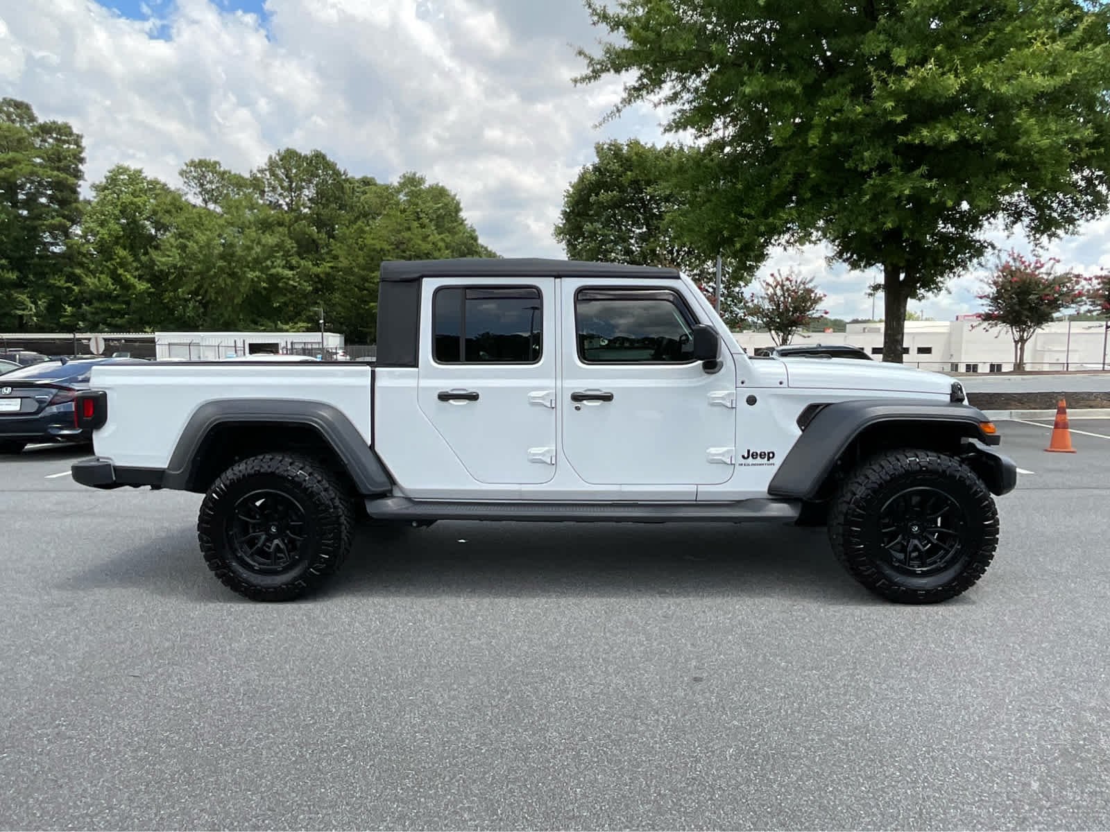 Used 2025 Bright White Clearcoat Jeep Sport image 6