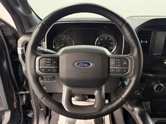 Used 2021 Black Ford XLT image 17