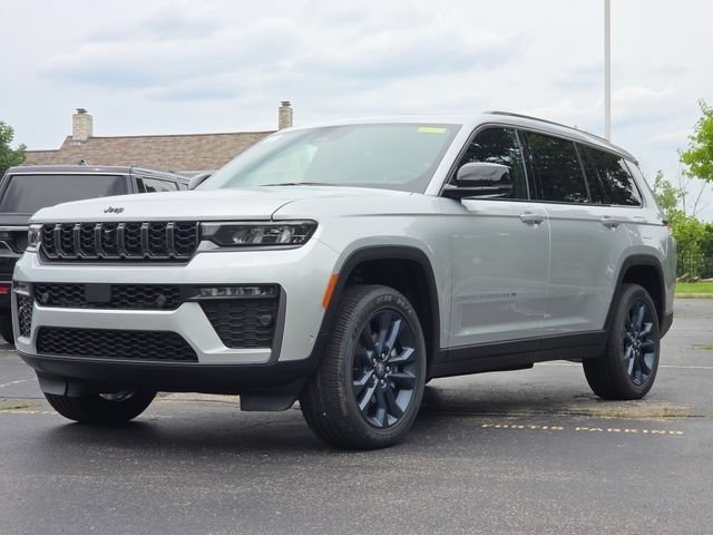 New 2026 Silver Zynith Exterior Paint Jeep 85th Anniversary Edition image 22