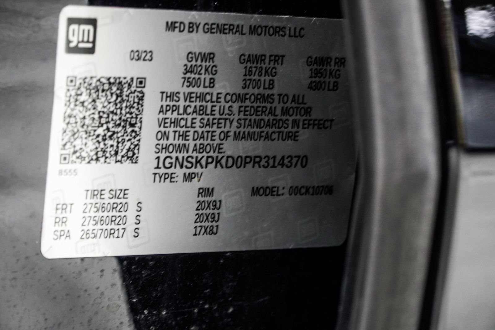 Used 2023 Black Chevrolet Z71 image 49