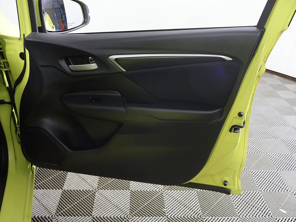 Used 2016 Mystic Yellow Pearl Honda LX image 20