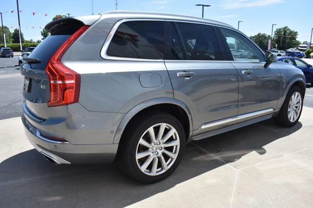 Used 2018 Gray Volvo T6 Inscription image 5