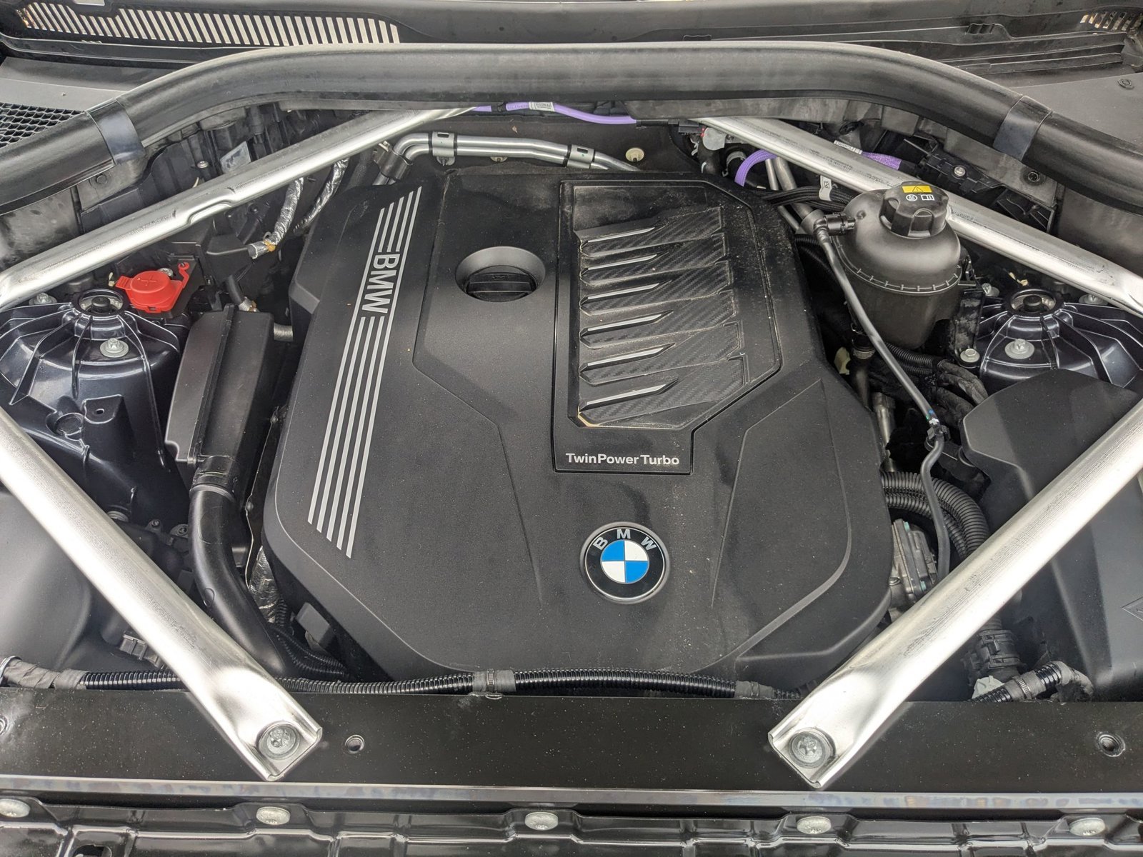 Used 2022 Arctic Grey Metallic BMW xDrive40i image 25