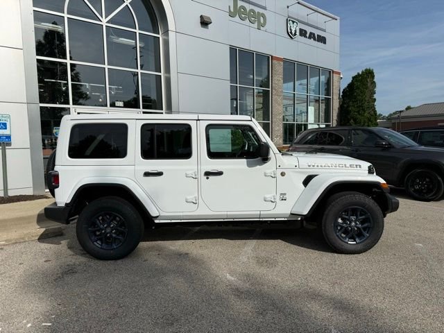 New 2026 Bright White Clear-Coat Exterior Paint Jeep 85th Anniversary Edition image 8