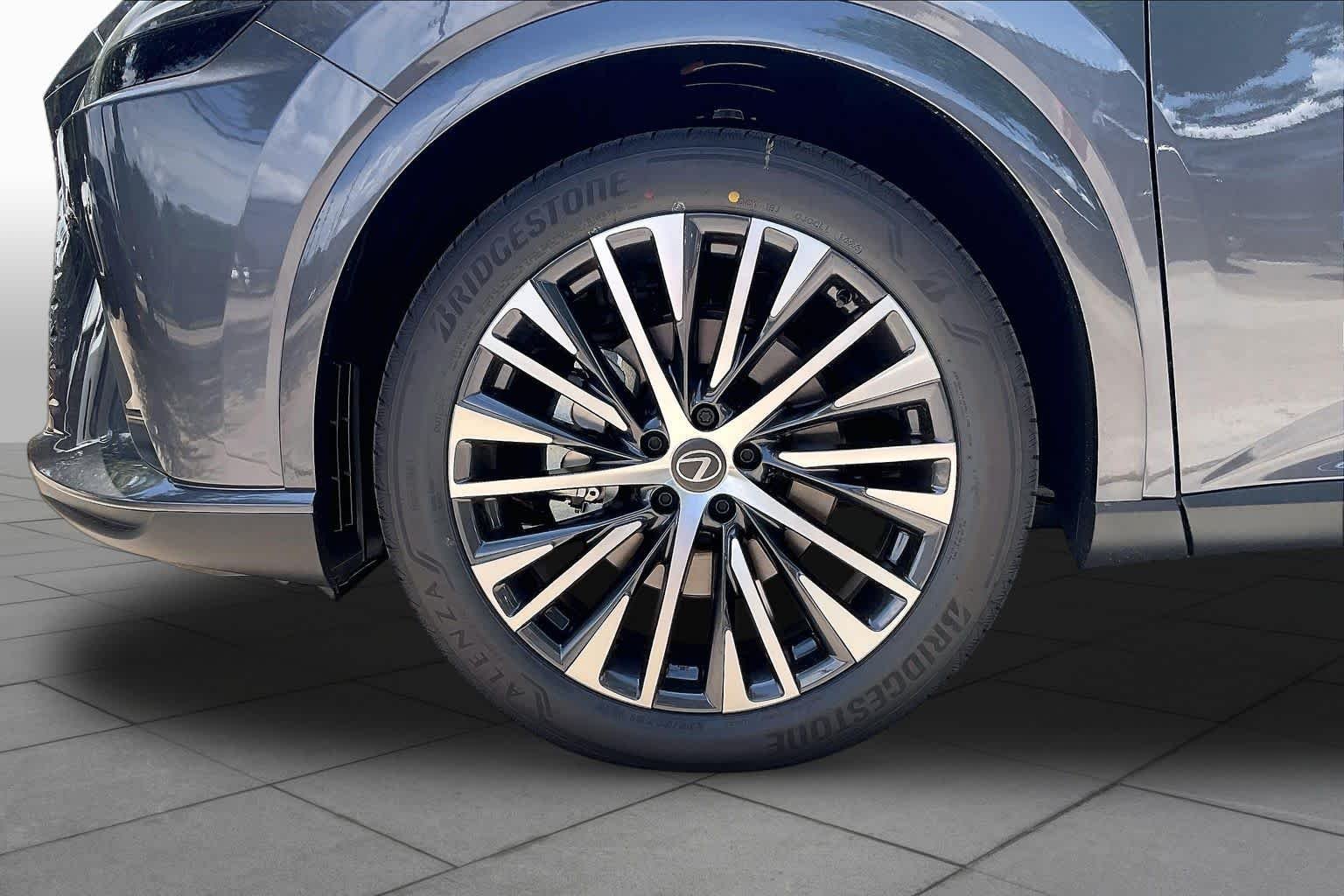 New 2026 Cloudburst Gray Lexus PREMIUM PLUS image 21
