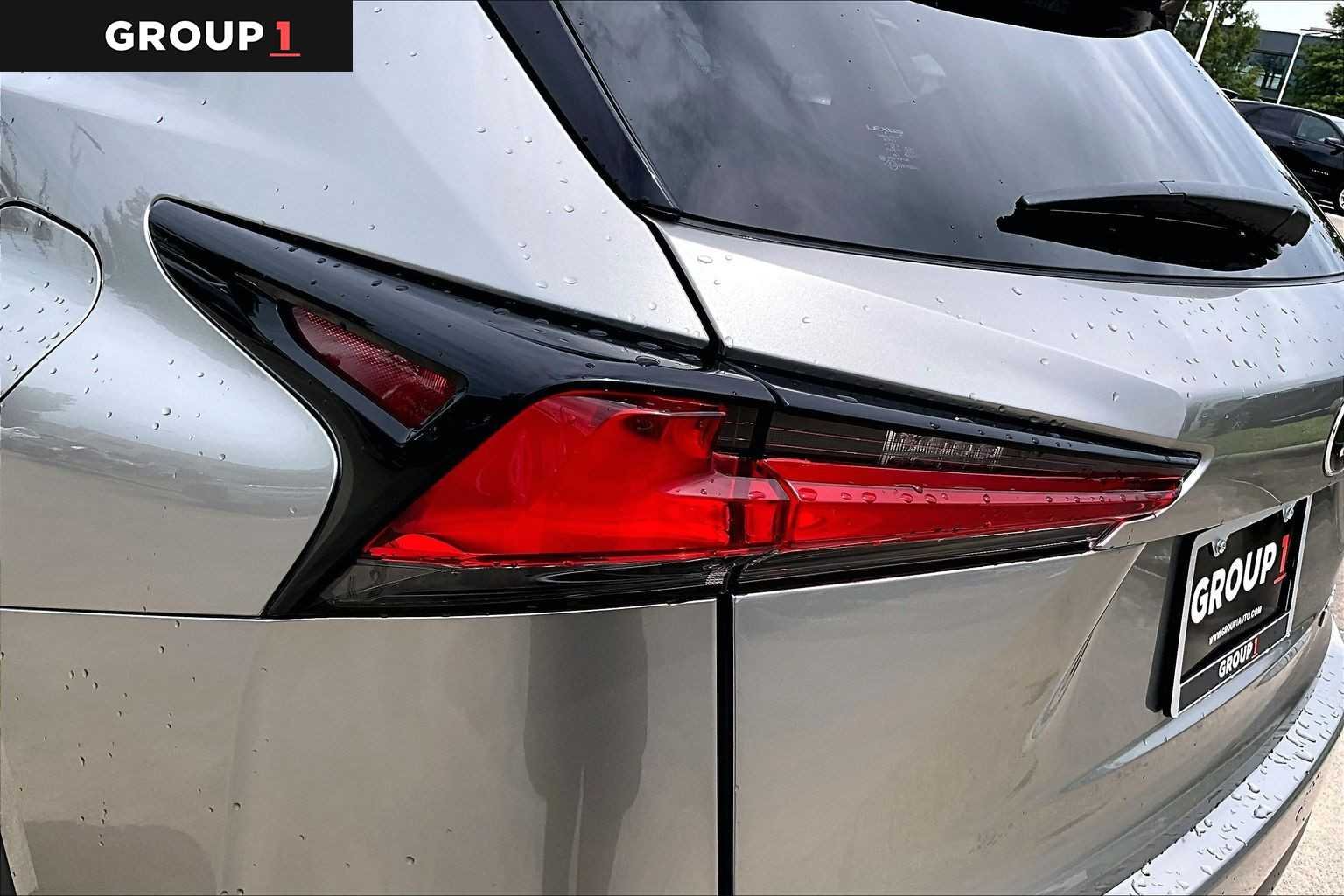 Used 2021 Atomic Silver Lexus  image 26