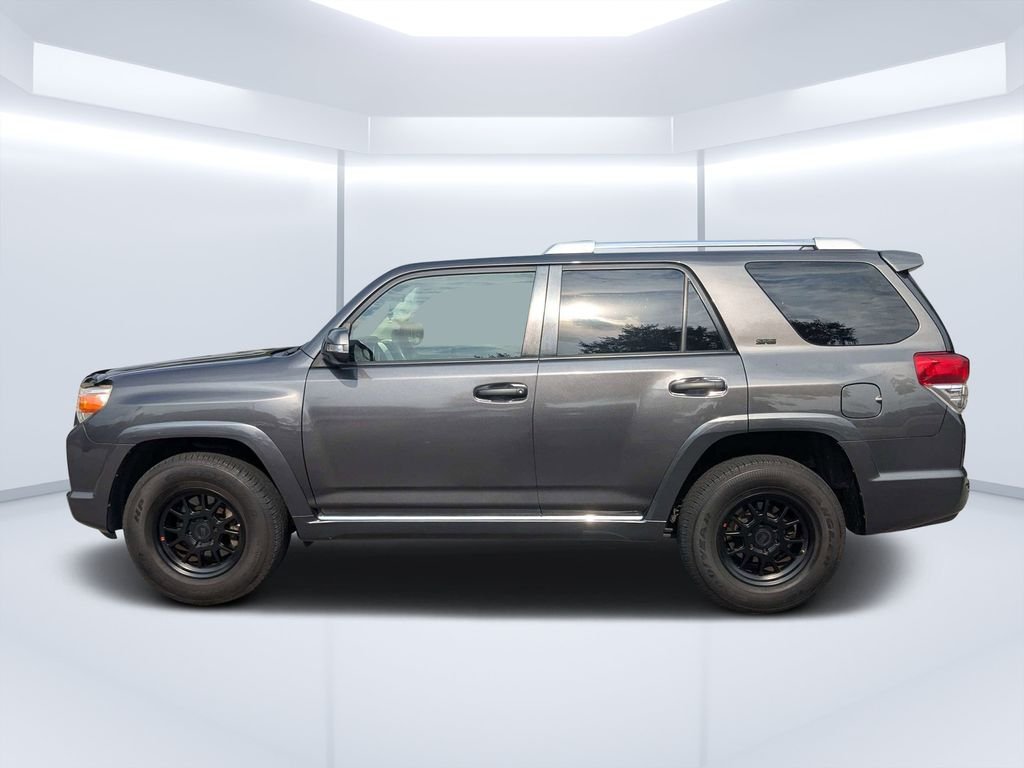 Used 2012 Gray Toyota SR5 image 6