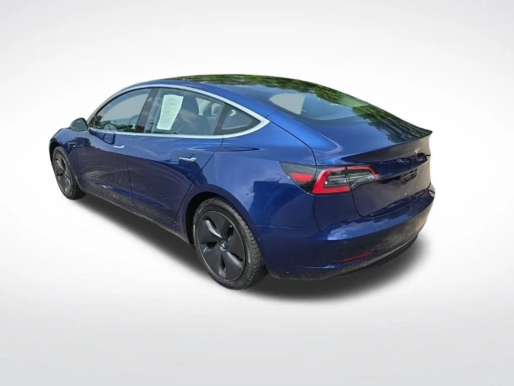 Used 2018 Blue Tesla Long Range image 6