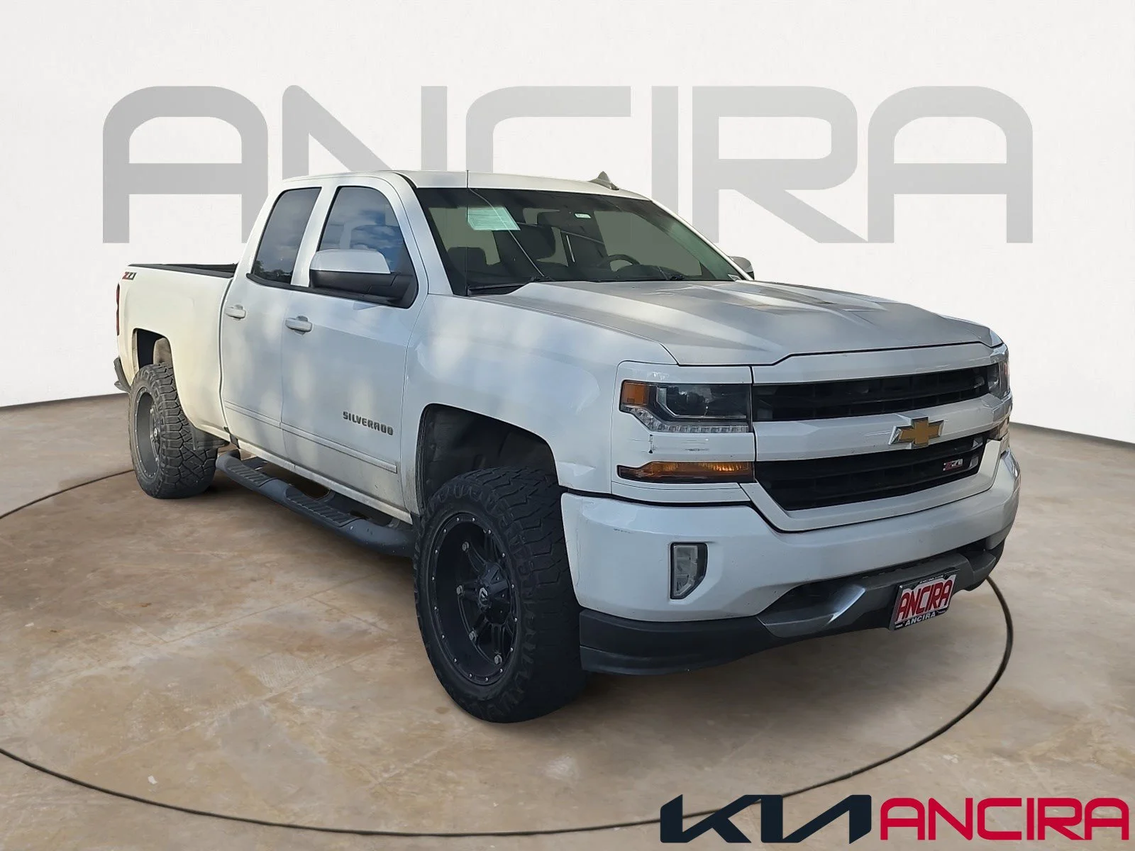 Used 2017 Summit White Chevrolet LT image 1
