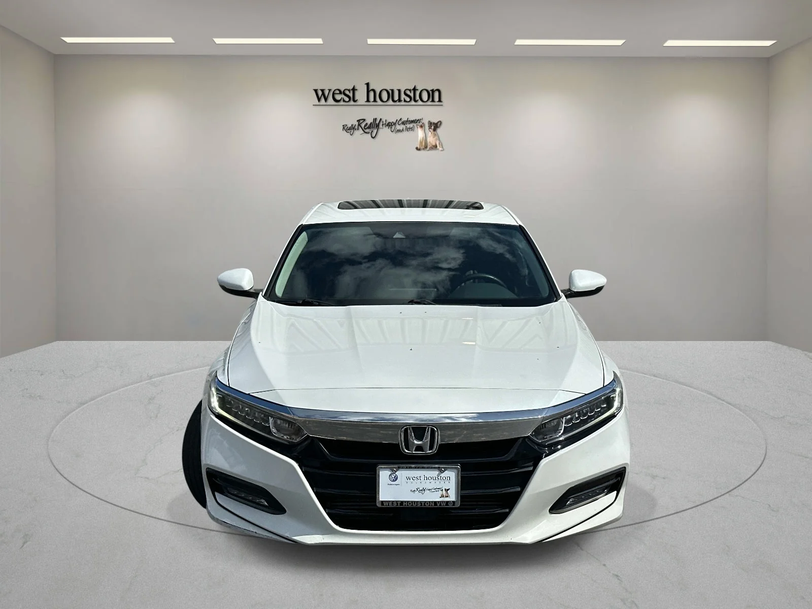 Used 2018 White Honda EX-L Navi 1.5T image 2