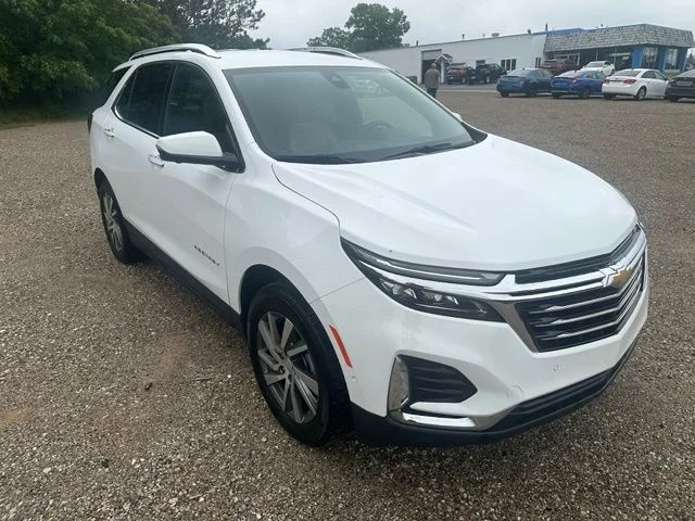 Used 2024 White Chevrolet Premier image 9