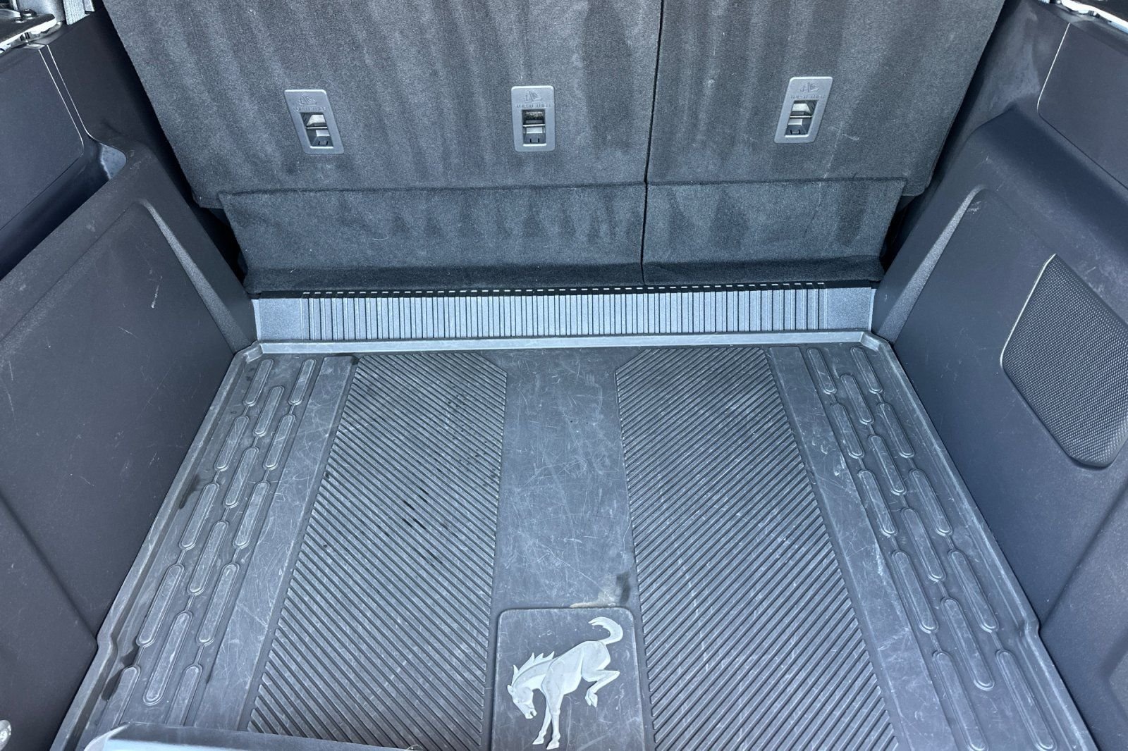 Used 2024 White Ford Wildtrak image 15