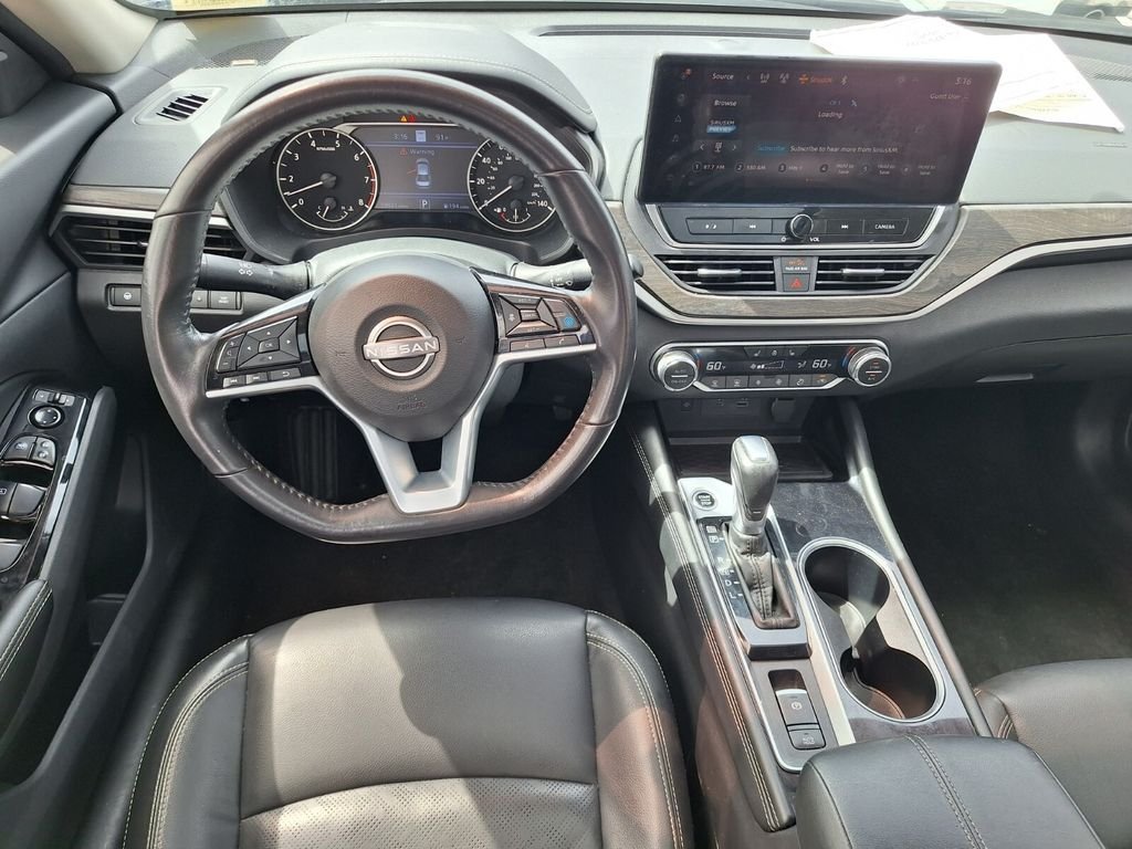 Used 2025 Black Nissan 2.5 SL image 9
