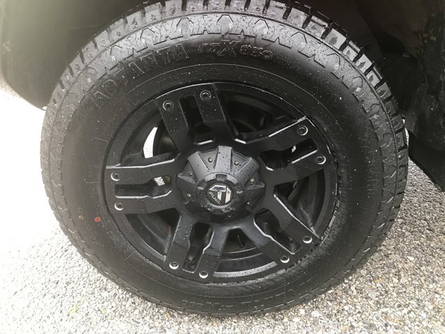 Used 2021 Midnight Black Metallic Toyota SR5 image 9