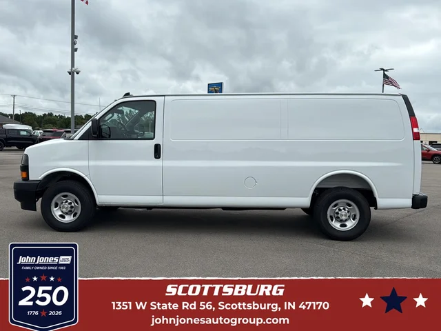 2025 Chevrolet Express Cargo WT