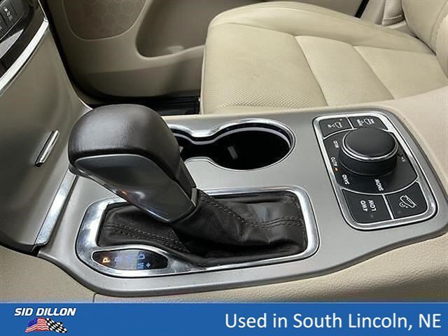 Used 2021 Slate Blue Pearlcoat Jeep Overland image 13