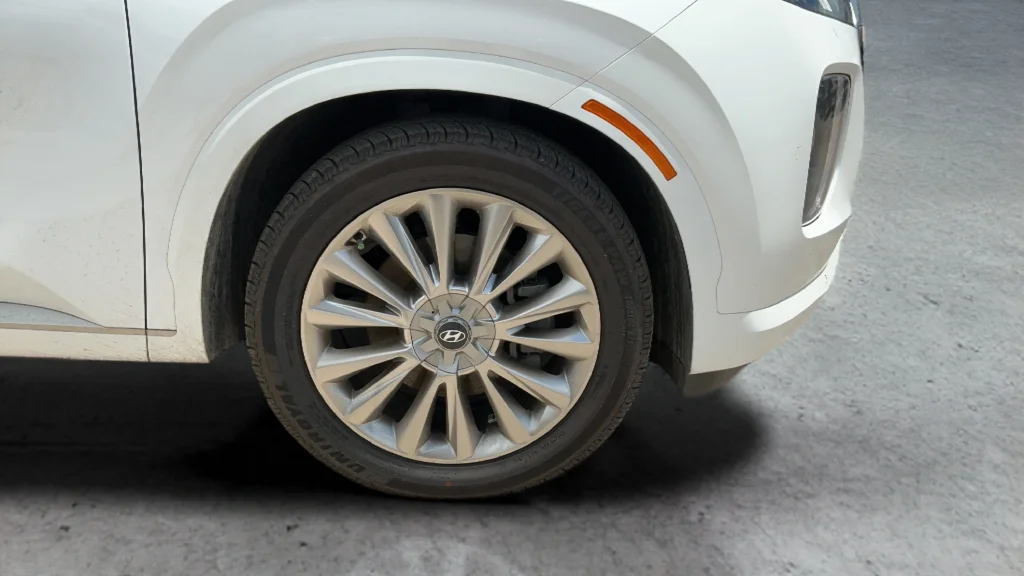 Used 2020 White Hyundai Limited image 24