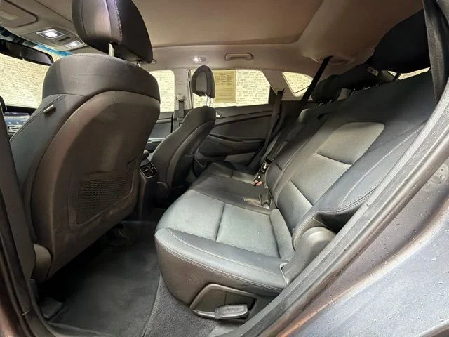 Used 2018 Coliseum Gray Hyundai Value image 12