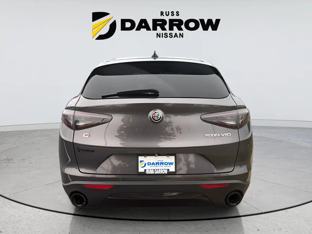 Used 2024 Gray Alfa Romeo Sprint image 4