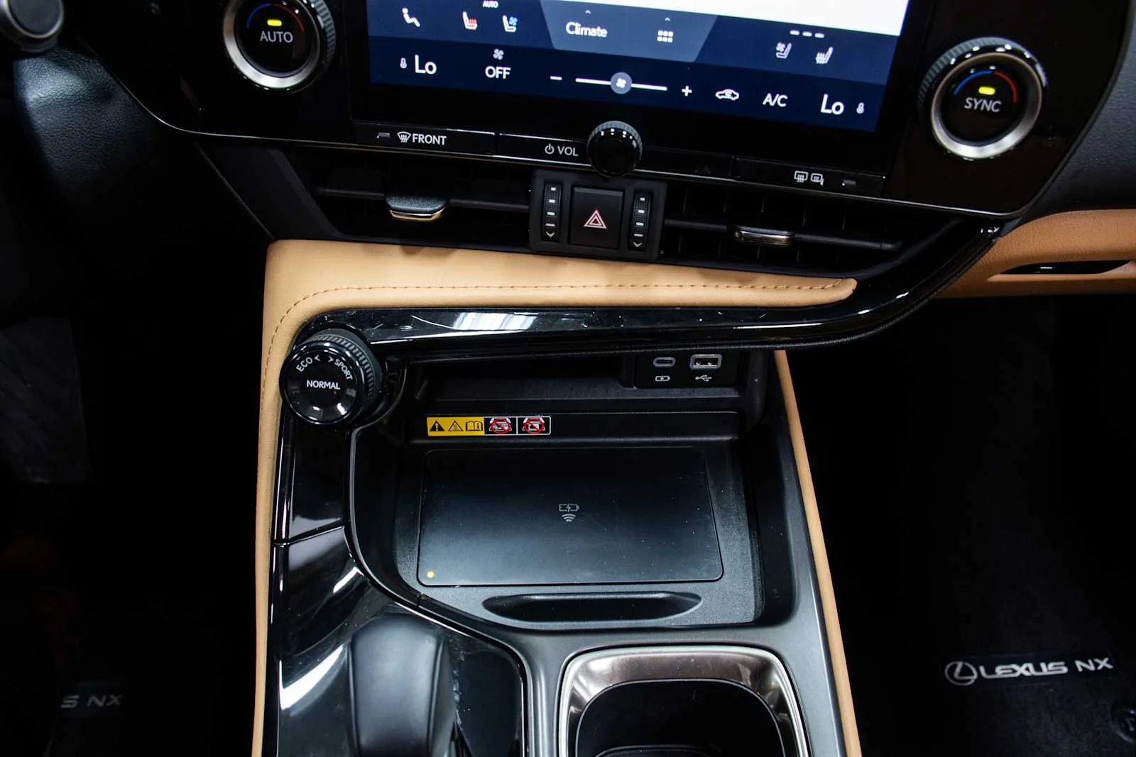 Used 2025 Copper Crest Lexus Premium image 19