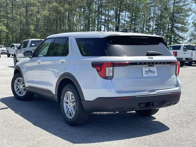 New 2026 White Ford Active image 4