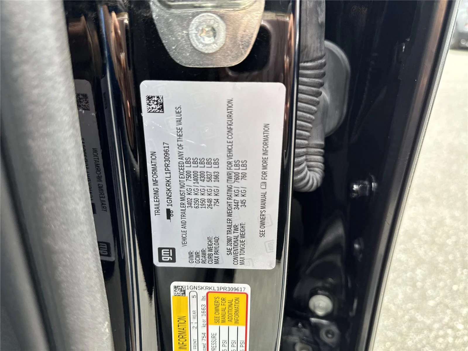 Used 2023 Black Chevrolet RST image 41