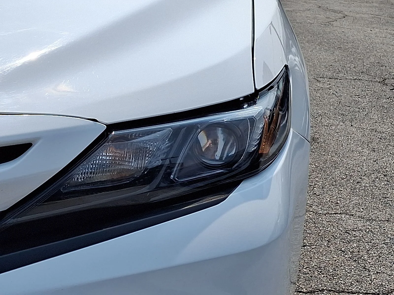 Used 2021 White Toyota SE image 8