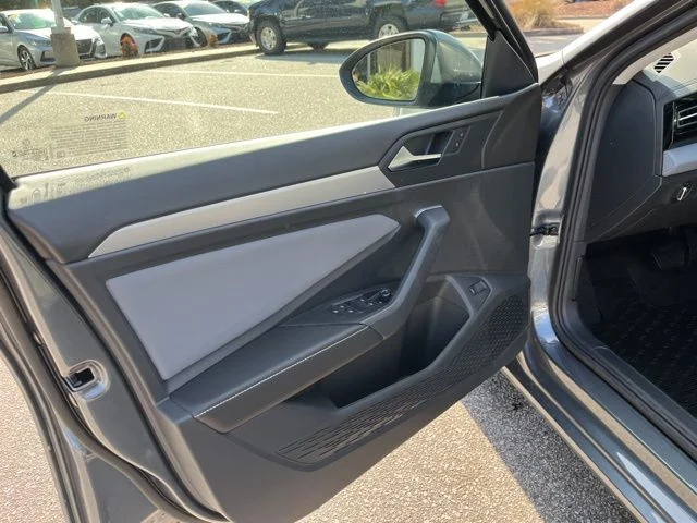 New 2026 Gray Volkswagen 1.5T SE image 5