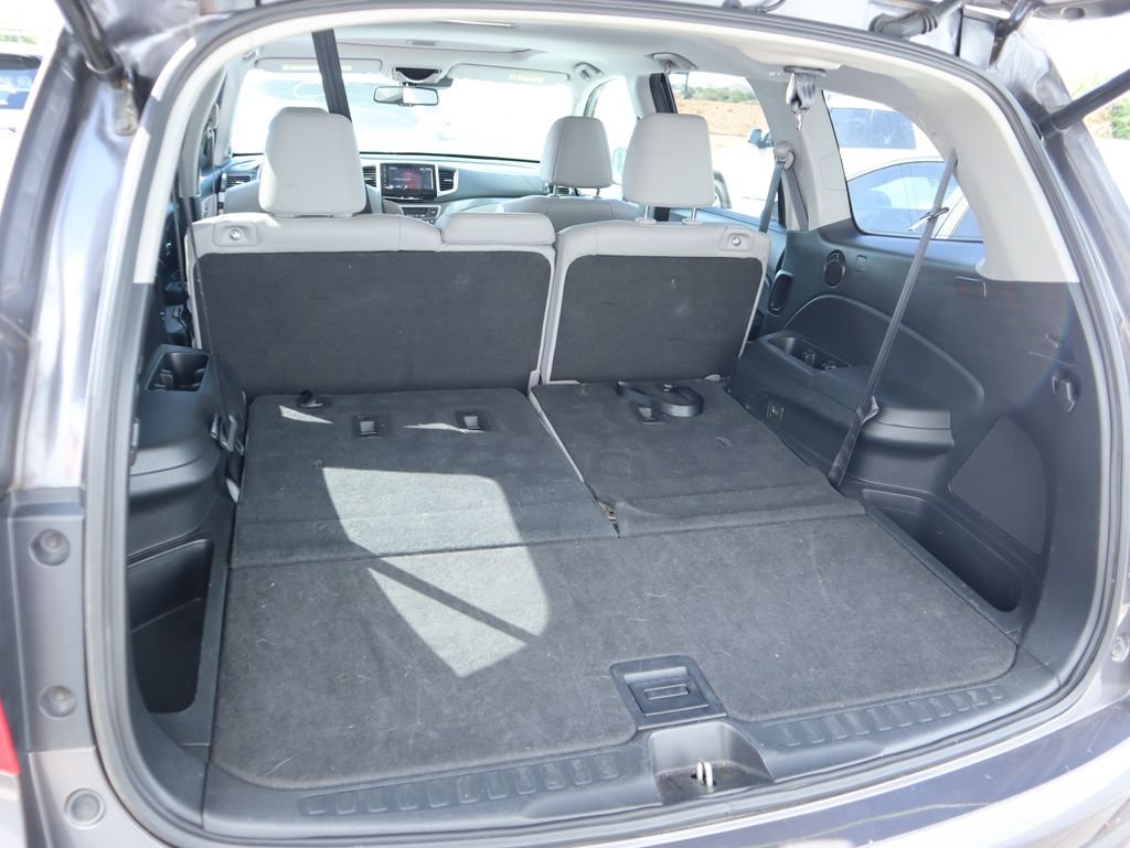 2017 Honda Pilot EX-L - Photo 12