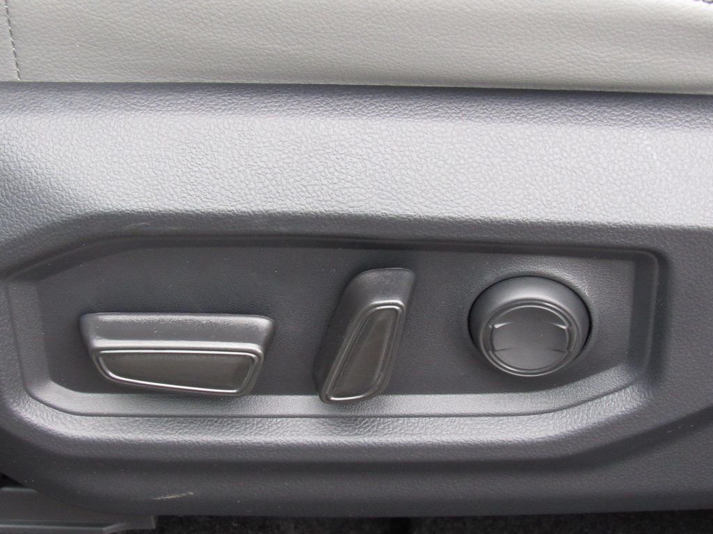 2026 Toyota Tundra SR5 - Photo 16