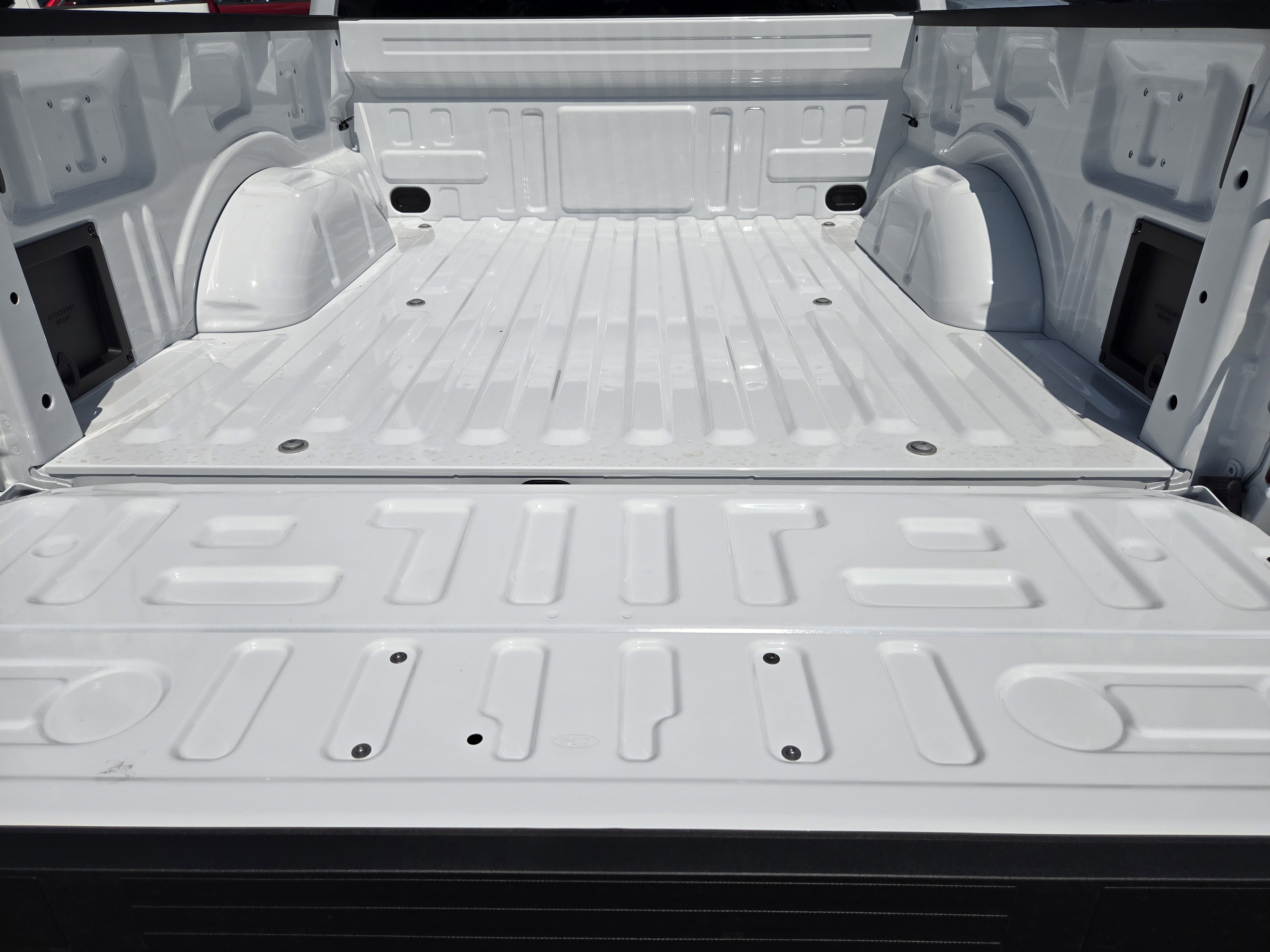 New 2026 Oxford White Ford XL image 21