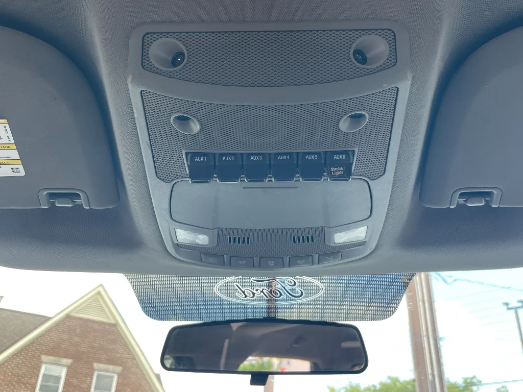 Used 2019 Oxford White Ford XL image 13