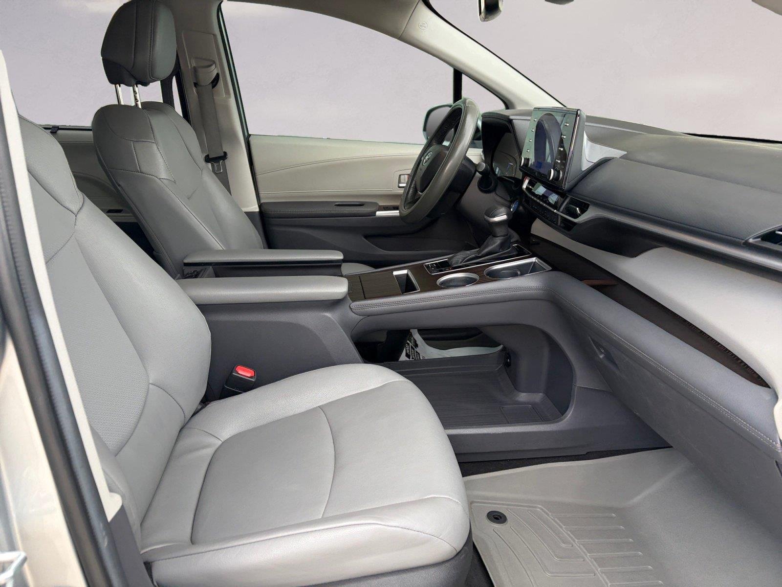 Used 2023 Celestial Silver Metallic TOYOTA XLE 8-Passenger image 15