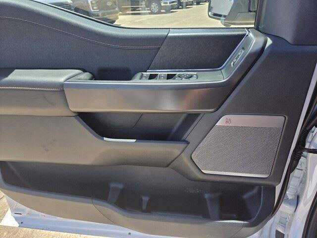 New 2026 Oxford White Ford Tremor® image 24