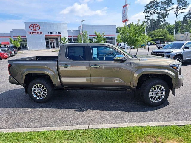 2026 Toyota Tacoma Limited - Photo 6