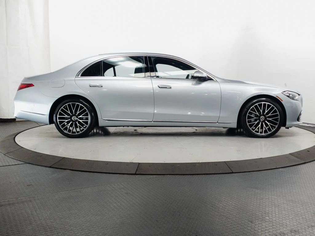Used 2022 Cirrus Silver Metallic Mercedes-Benz S 580 image 37