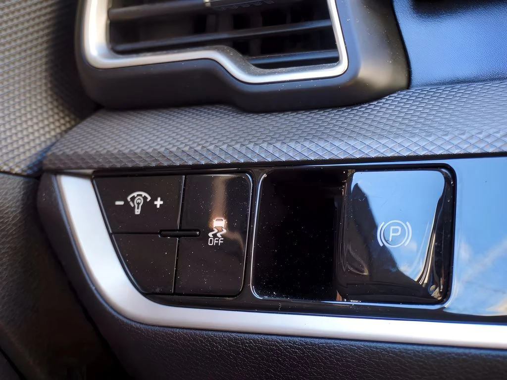 2023 Kia Sportage LX - Photo 20