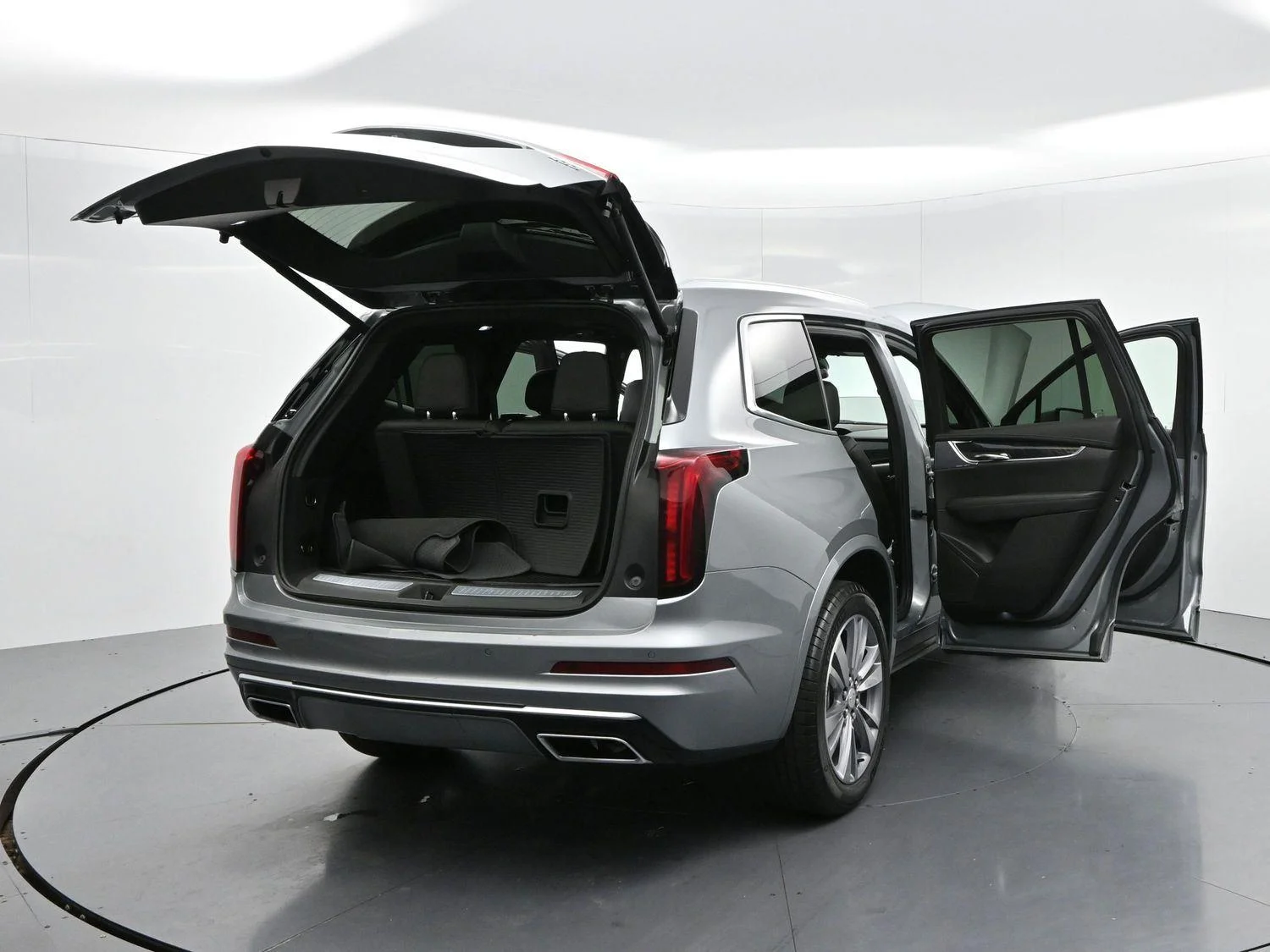 Used 2024 Argent Silver Metallic Cadillac Premium Luxury image 48