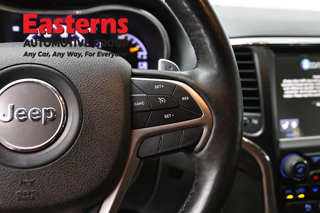 Used 2017 Silver Jeep Altitude image 16