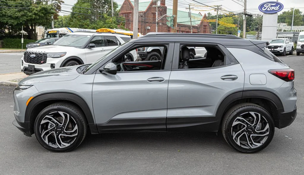 Used 2025 Gray Chevrolet RS image 3