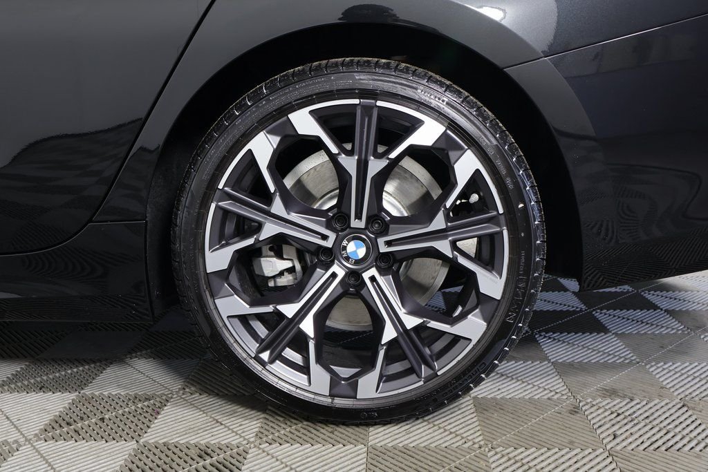 2026 BMW 3 Series 330i - Photo 10