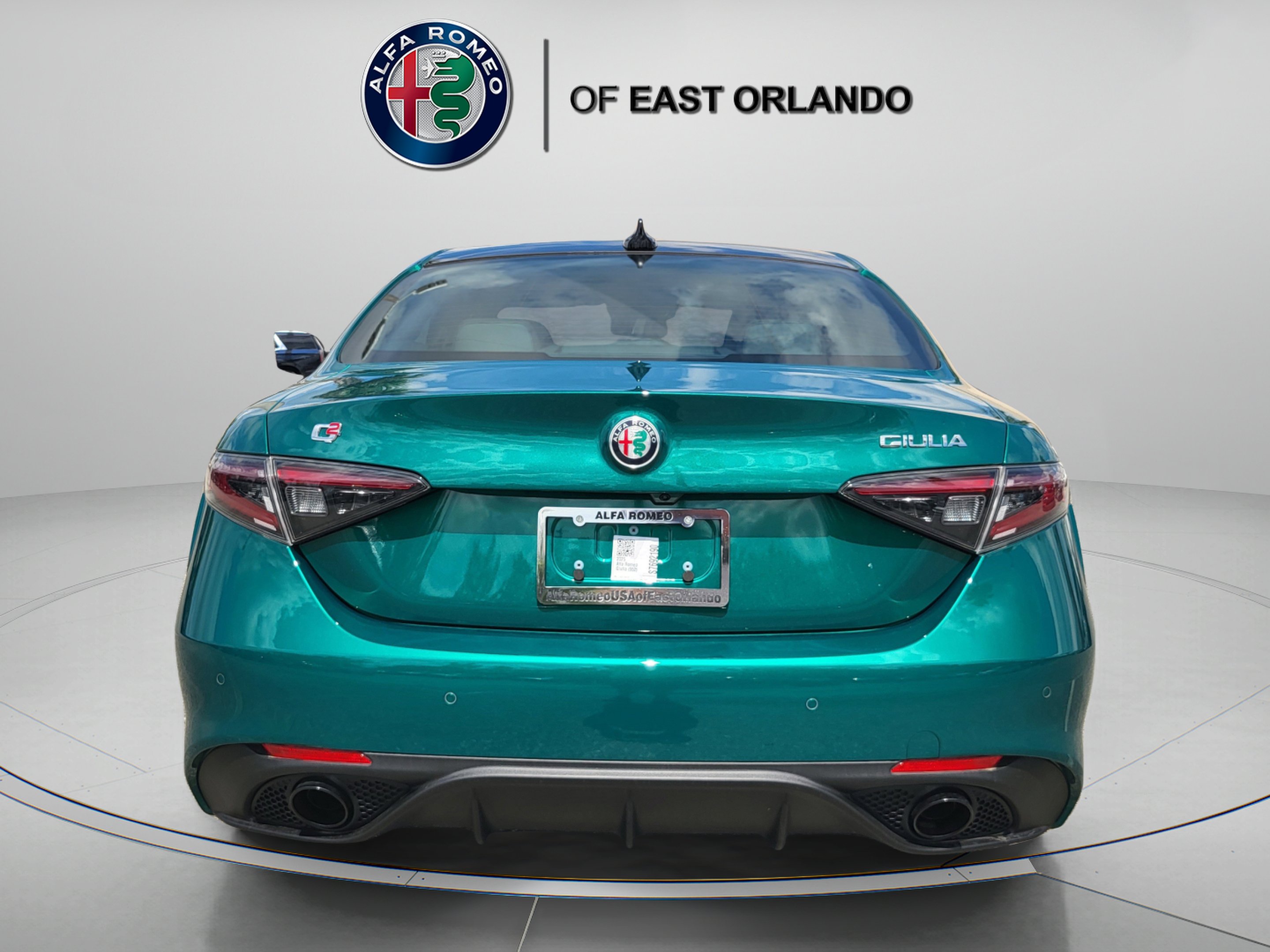 New 2025 Verde Fangio Metallic Alfa Romeo Intensa image 6