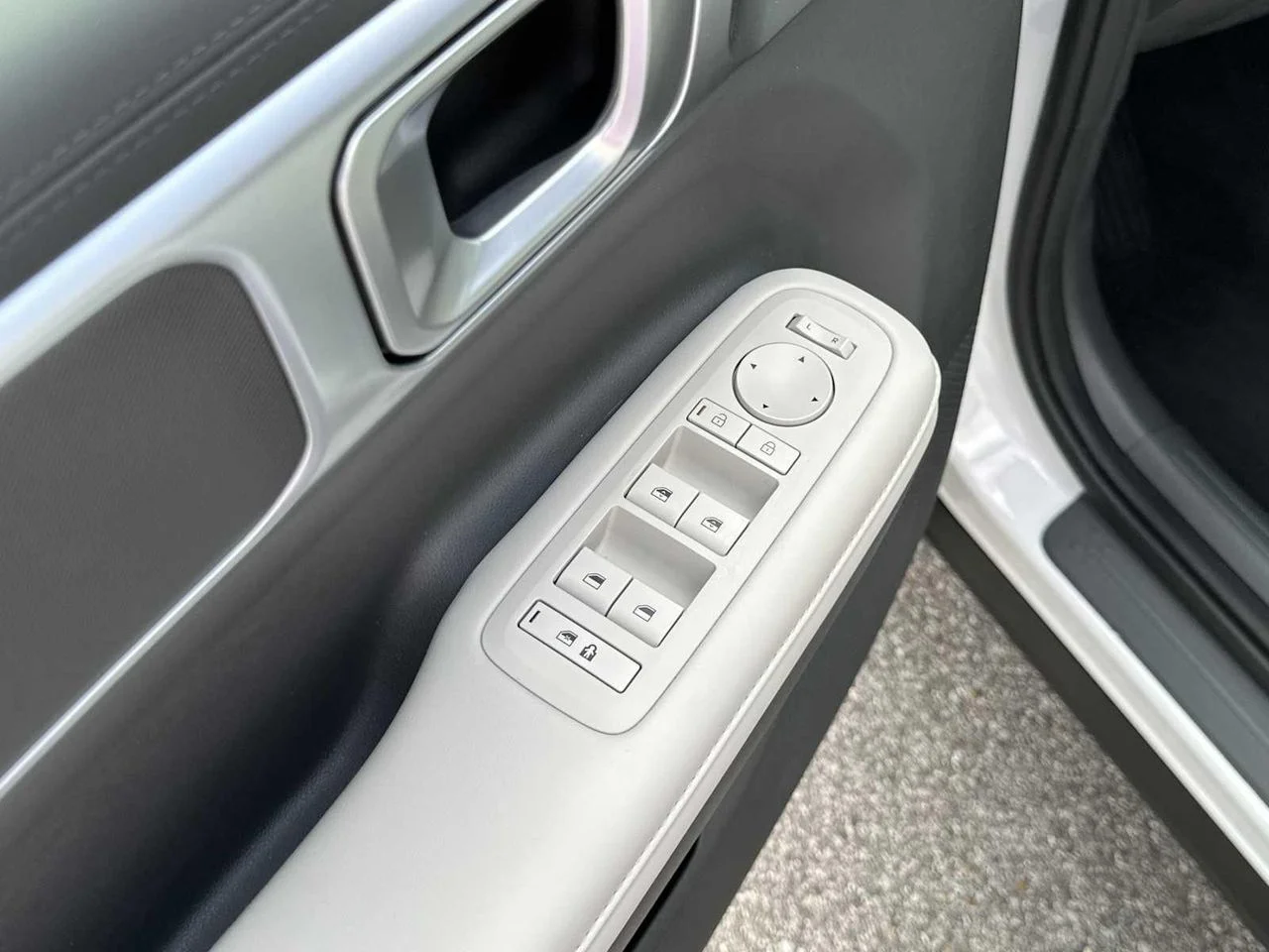 2026 Hyundai Santa Fe SEL - Photo 15