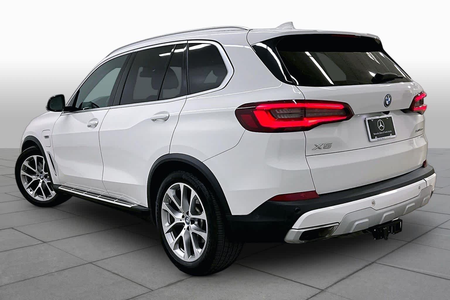 Used 2023 Alpine White BMW xDrive45e image 12