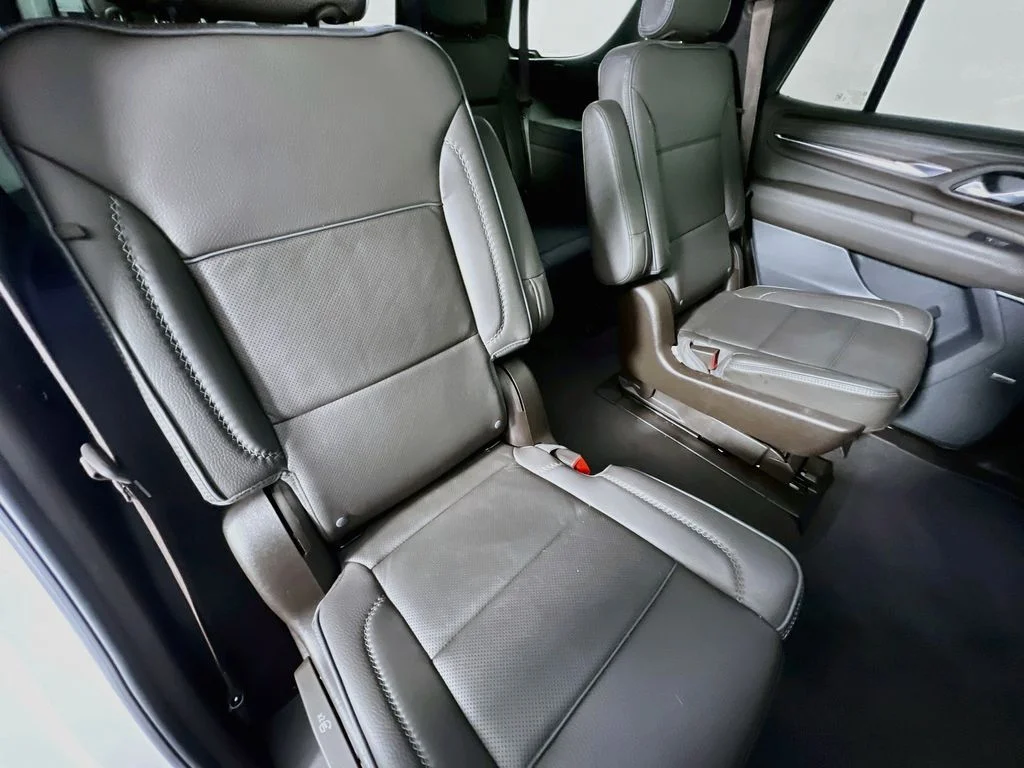 Used 2023 White GMC Denali image 30